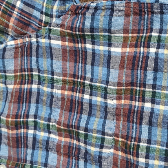 L.L. Bean Plaid 100% Linen Casual Button Down Size Medium in Blue / Adobe - Picture 2 of 7